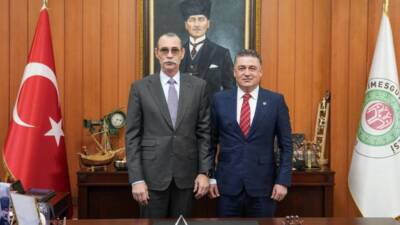 CHP Hatay Milletvekili Servet Mullaoğlu, Etimesgut Belediye Başkanı Erdal Beşikçioğlu’nu