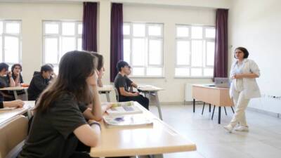 Milli Eğitim Bakanlığı, lise son sınıf öğrencilerine üniversite hazırlık sürecini