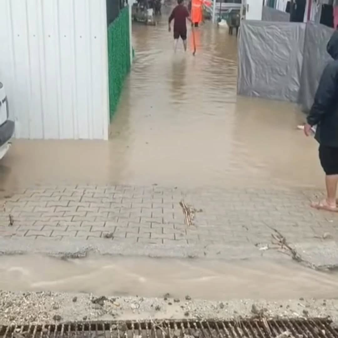 Hatay’da 15 mayıs gecesi etkili olan şiddetli sağanak yağış, altyapı