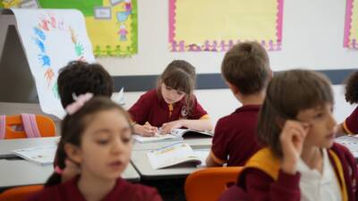 Ticaret Bakanlığı, "Dünya uluslararası öğrenci hareketliliğinden aldığımız pay, 2020'de yüzde