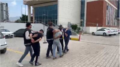 Hatay Emniyet Müdürlüğü ekipleri, aranan şahısların yakalanmasına yönelik yürüttükleri çalışmalar