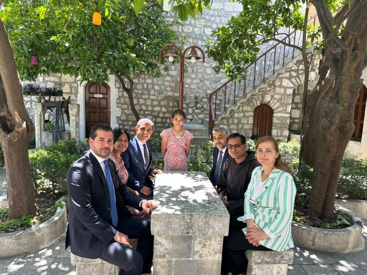 Hatay’da AKP İl Başkanı Mustafa Erdoğan, CHP İl Başkanı Hakan