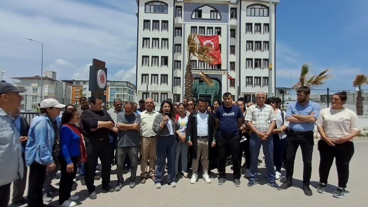 Hatay’ın Samandağ ilçesinde, toplu konut projeleri gerekçesiyle Mağaracık, Kurtderesi ve