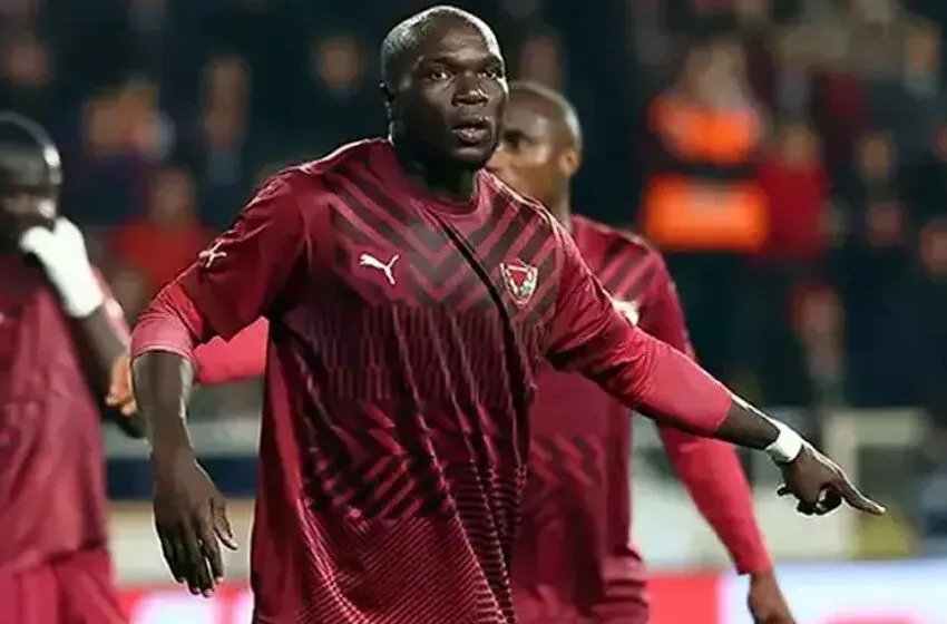 Hatayspor ile yollarını ayıran deneyimli santrfor Vincent Aboubakar, Azerbaycan ekibi