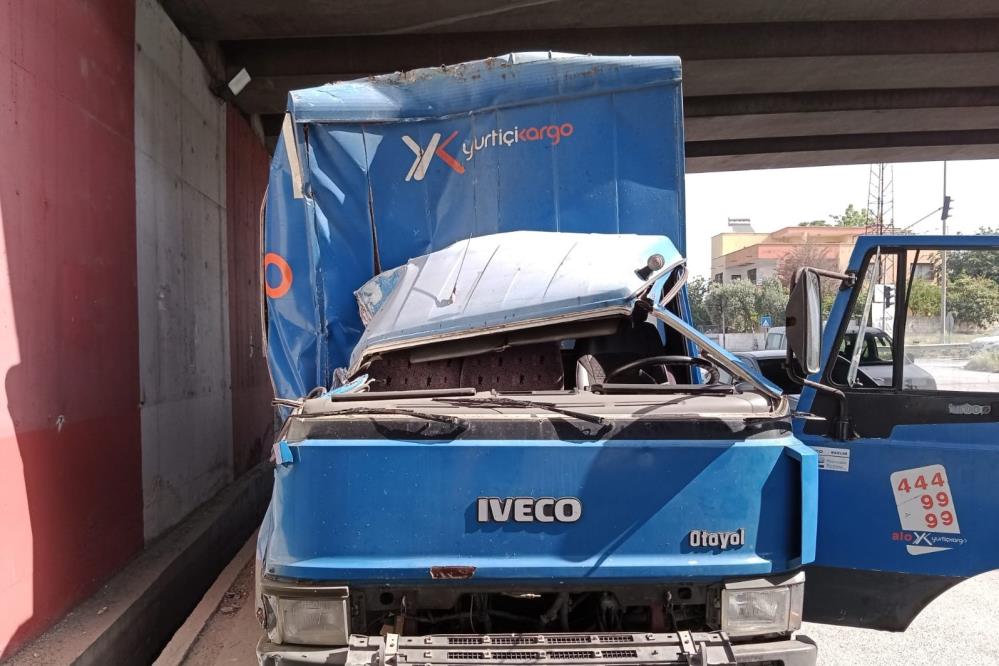 Hatay’ın Dörtyol ilçesinde sabah saatlerinde meydana gelen trafik kazasında, işçi