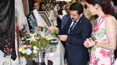 Hatay’ın Belen ilçesinde, yıl boyunca gerçekleştirilen halk eğitimi kurslarının ürünleri,