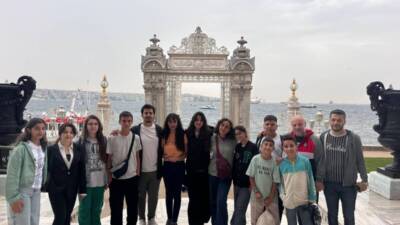 Hatay’ın Yayladağı ilçesinde 2023-2024 eğitim öğretim yılında başarı gösteren öğrenciler,