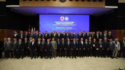 Eğitim-Bir-Sen ve İbn Haldun Üniversitesi iş birliğiyle düzenlenen “Türkiye’de Yükseköğretimin