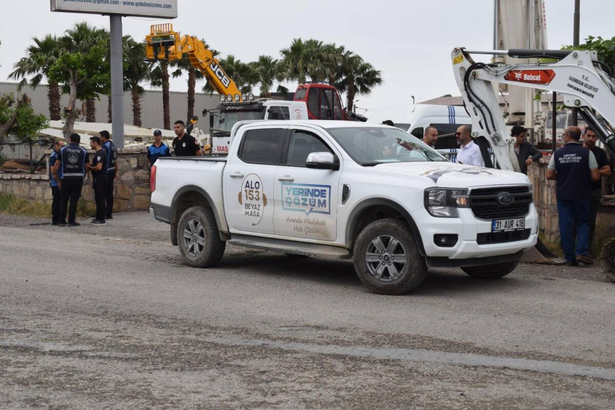 Hatay Büyükşehir Belediyesi (HBB) bünyesinde kurulan “Yerinde Çözüm” ekipleri, kent