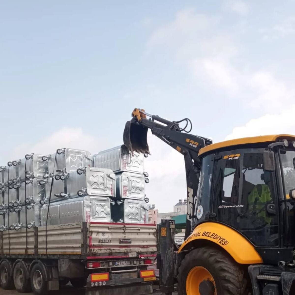 Türkiye Belediyeler Birliği, Dörtyol Belediyesi’ne 2 adet hafif damperli iş