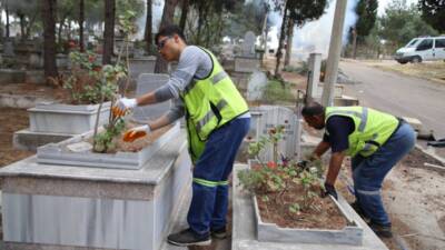 Hatay Büyükşehir Belediyesi (HBB), yaklaşan Kurban Bayramı öncesinde vatandaşların mezar