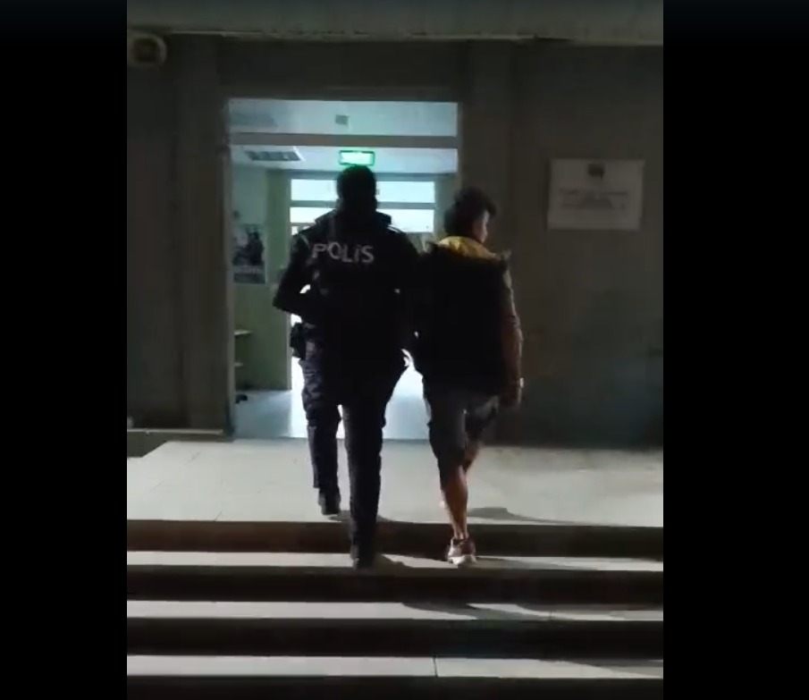 Hatay Emniyet Müdürlüğü ekiplerinin aranan şahısların yakalanmasına yönelik çalışmaları kapsamında,