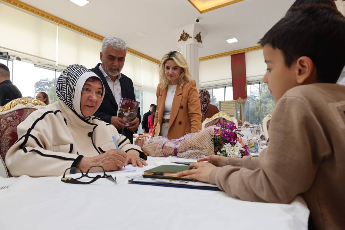 Reyhanlı'da düzenlenen 4. Geleneksel Cemil Meriç İrfan ve Sanat Günleri,
