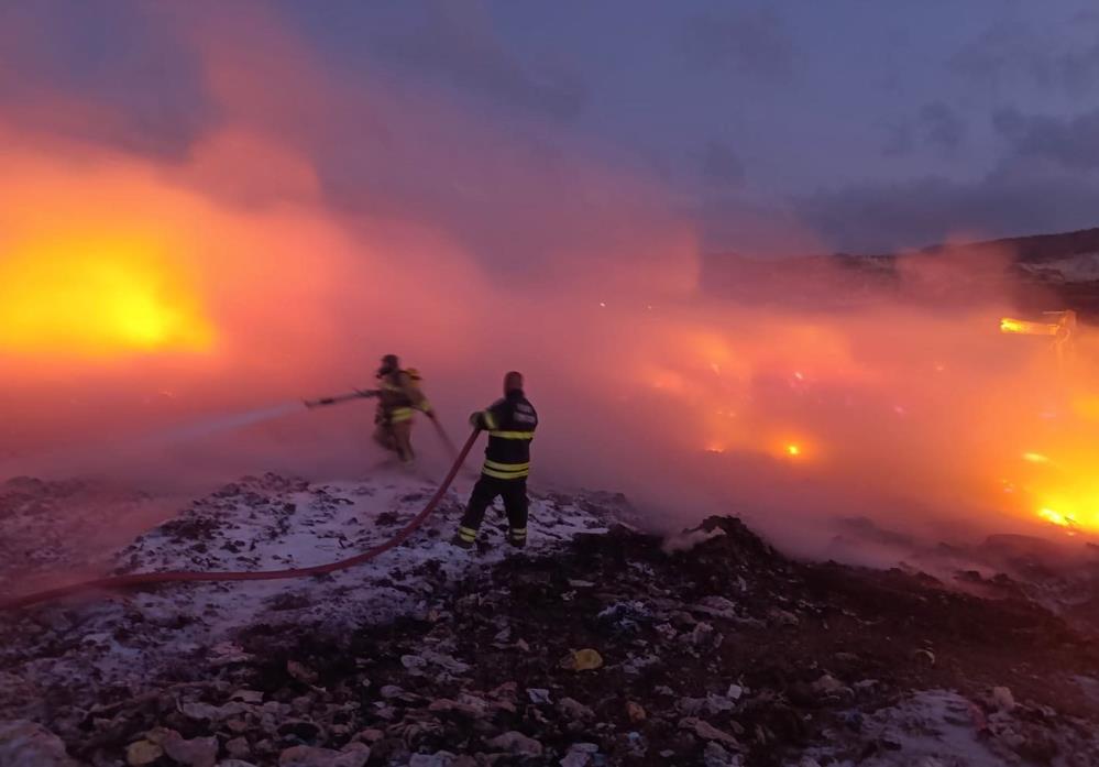 Hatay’ın Antakya ilçesine bağlı Kuruyer Mahallesi’nde bulunan çöp toplama merkezinde