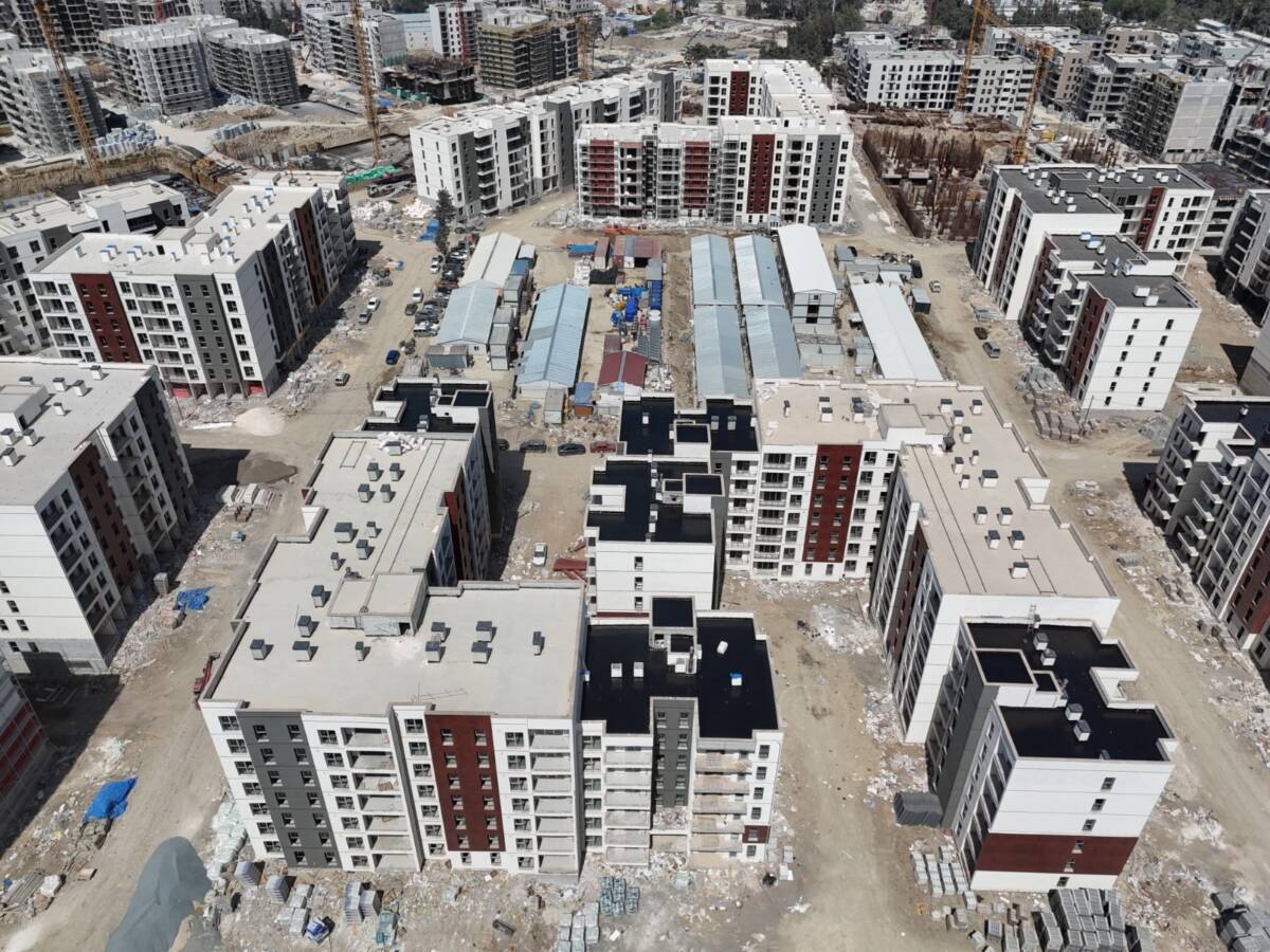 Hatay Büyükşehir Belediyesi (HBB), depremin ardından şehrin yeniden inşası ve