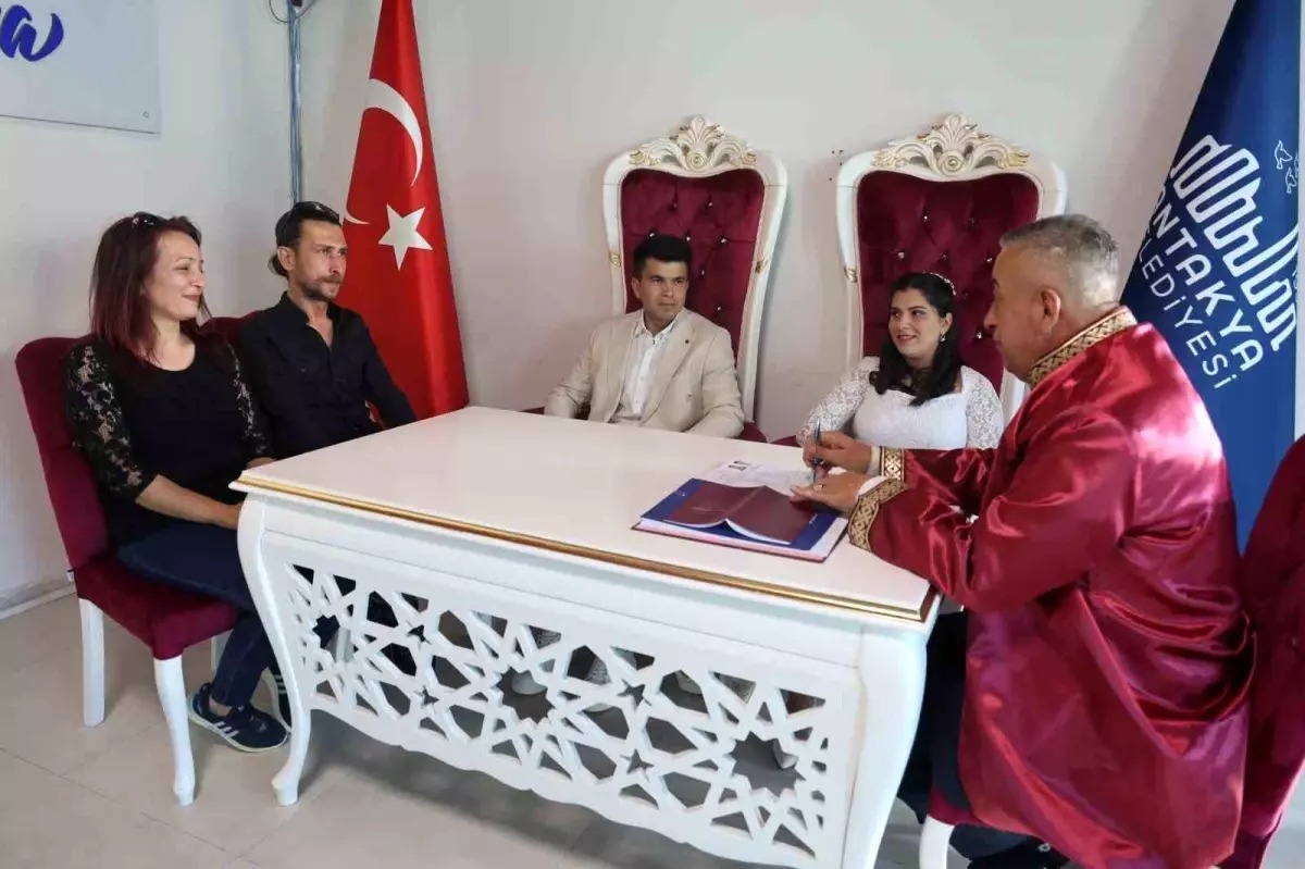 Hatay’da evlenmek isteyen çiftler, unutulmaz bir tarih olarak seçtikleri 05.05.2025’te