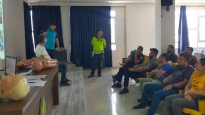 Hatay İl Emniyet Müdürlüğü bünyesinde görev yapan personele, acil sağlık