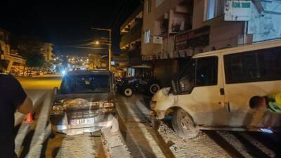 Hatay’ın Altınözü ilçesinde, sürücüsünün direksiyon hakimiyetini kaybetmesi sonucu meydana gelen