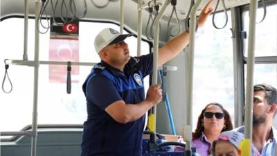 Hatay’da havaların ısınmasıyla birlikte toplu ulaşım araçlarında klima kullanımı ve