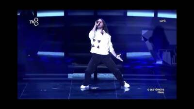 TV8 ekranlarında izleyiciyle buluşan “O Ses Türkiye” yarışmasının 2025 finali