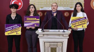 Mor Dayanışma, DEM Parti Mersin Milletvekili Perihan Koca’nın ev sahipliğinde