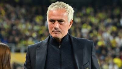 Fenerbahçe, Jose Mourinho yönetiminde çıktığı beş İstanbul derbisinde galibiyet yüzü