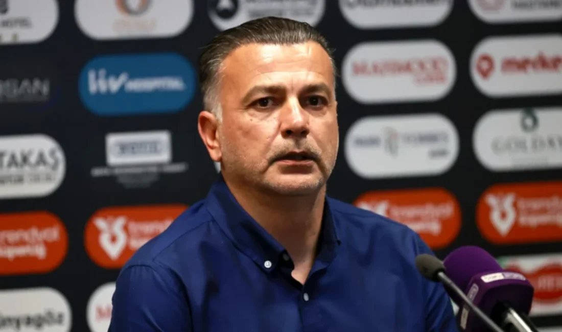 Murat Şahin: “Küme Düştük Ama Pes Etmedik” Hatayspor Teknik Direktörü Murat Şahin, 4-2’lik Fenerbahçe galibiyetinin ardından oyuncularını