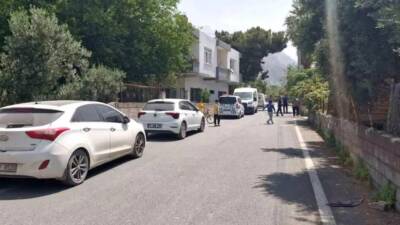 Hatay’ın Payas ilçesinde 33 yaşındaki Halil T., evinde silahla vurulmuş