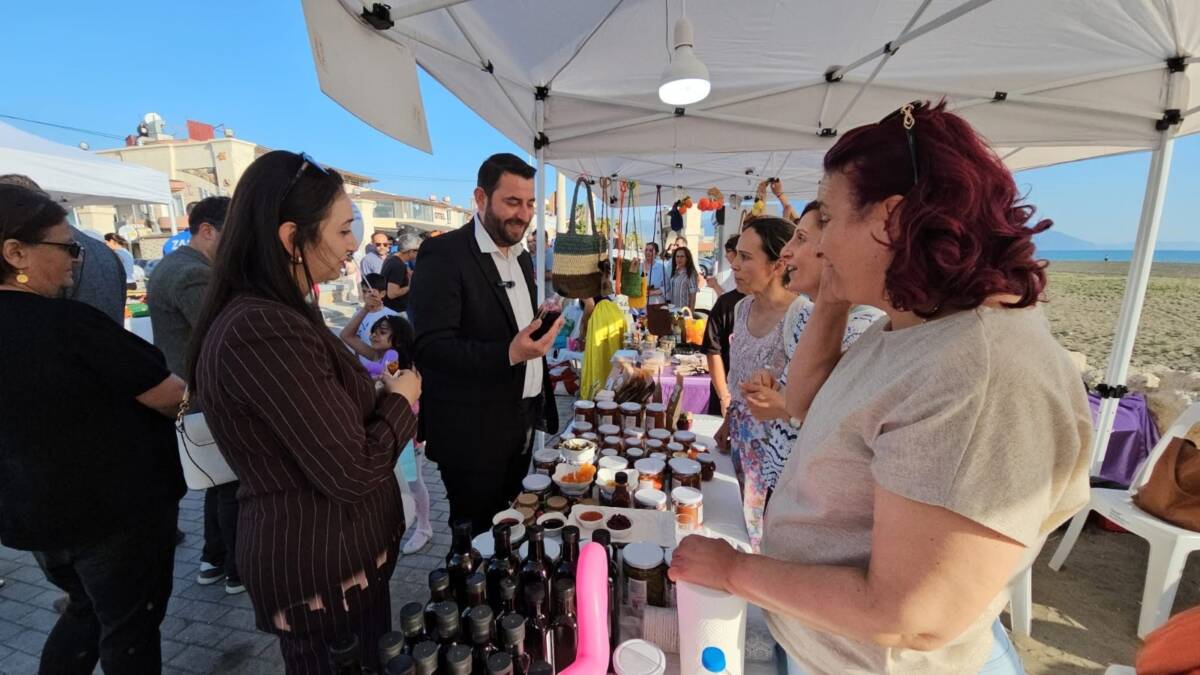 Hatay’ın Samandağ ilçesinde, baharın gelişini simgeleyen Hıdırellez Bayramı, çeşitli etkinliklerle