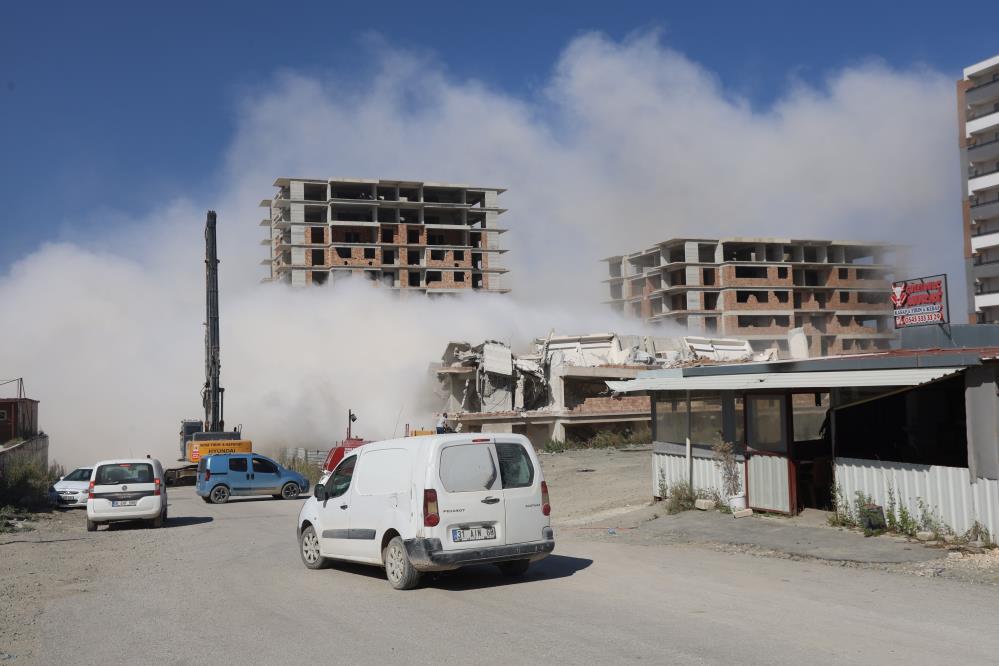 Kahramanmaraş merkezli depremlerden ağır şekilde etkilenen Hatay’da, mahkeme süreci tamamlanan
