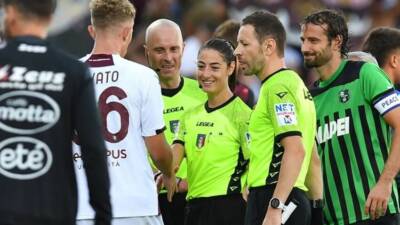 Dünya futbolunun köklü ülkelerinden İtalya’da, hakemlere yönelik şiddet ve tehditleri