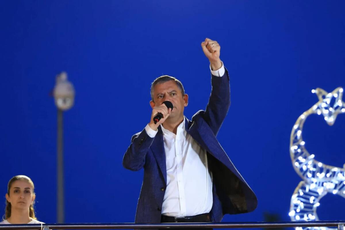 CHP Genel Başkanı Özgür Özel, Avcılar mitinginde dikkat çeken açıklamalarda