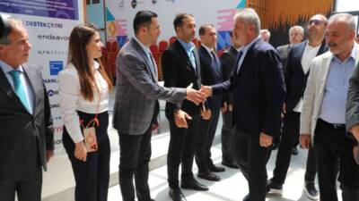 Hatay Büyükşehir Belediye Başkanı Mehmet Öntürk, Kurban Bayramı dolayısıyla belediye