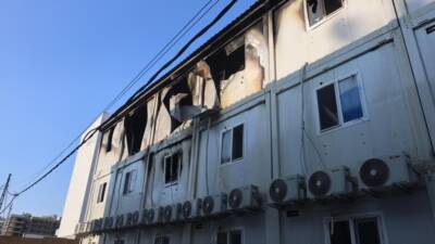 Hatay’ın Defne ilçesinde bir şantiye alanında çıkan yangın, Hatay Büyükşehir