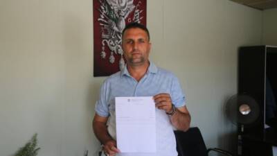 Hatay’ın Altınözü ilçesine bağlı Zeytindalı Mahallesi Muhtarı Riyat Tecimen, bir