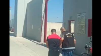 Hatay Emniyet Müdürlüğü ekipleri, aranan şahısların yakalanmasına yönelik yürüttükleri çalışmalar