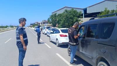 Hatay’ın Samandağ ilçesinde yaklaşan Kurban Bayramı öncesinde trafik güvenliğini sağlamak