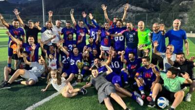 2024-2025 Masterler Akdeniz Bölgesi finalinde Defne Veteranlar’ı farklı skorla 6-1