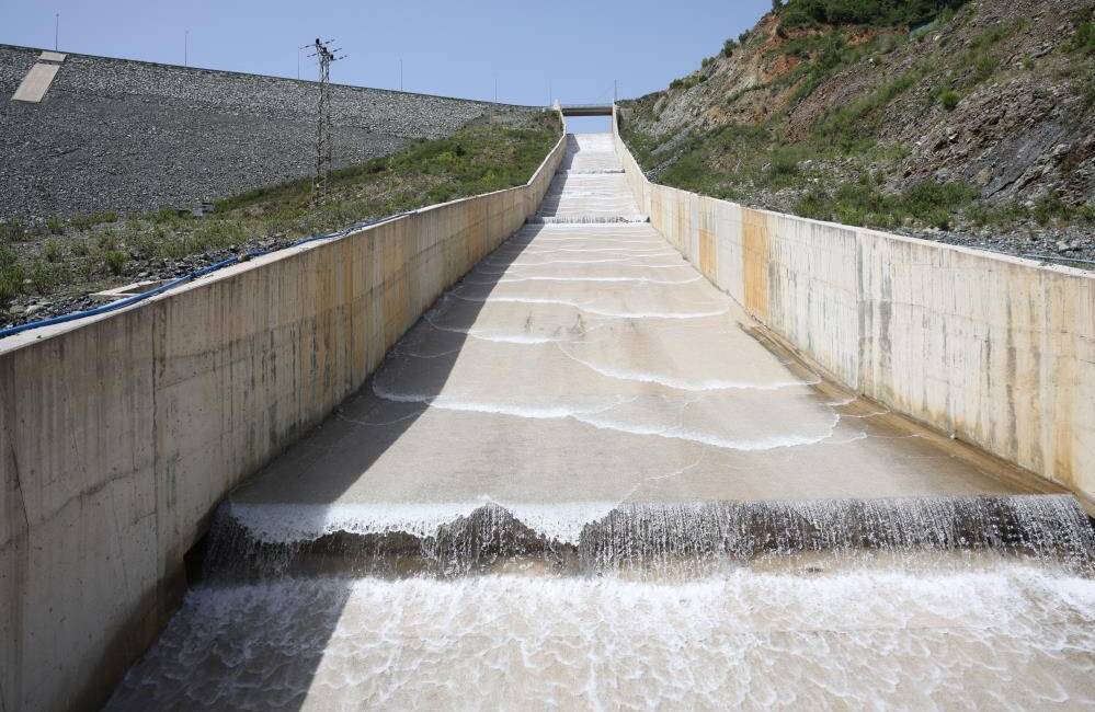 Geçen yıl bu zamanlar kontrollü tahliye yapılan Karaçay Barajı’nda bugün