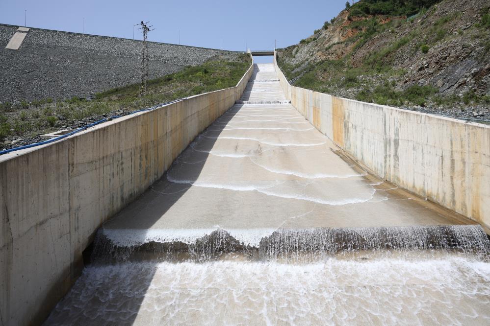 Geçen yıl bu zamanlar kontrollü tahliye yapılan Karaçay Barajı’nda bugün
