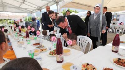 Hatay Valisi Mustafa Masatlı ve eşi Esra Masatlı, Kurban Bayramı