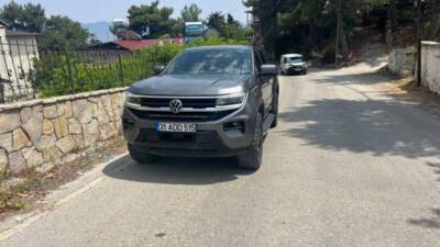 Hatay’ın Samandağ ilçesinde trafikte araçla drift yaparak hem kendi hem