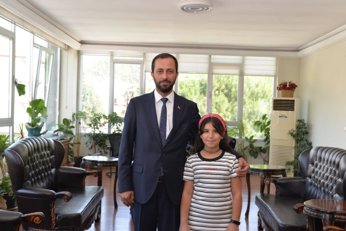 Milli Eğitim Bakanlığı tarafından gerçekleştirilen Bursluluk Sınavı’nda Türkiye birinciliği elde