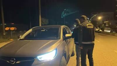Hatay’ın Dörtyol ilçesinde polis ekipleri tarafından gerçekleştirilen huzur ve güven