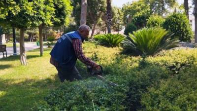 Antakya Belediyesi, yaz mevsiminin gelmesiyle birlikte park ve yeşil alanlarda