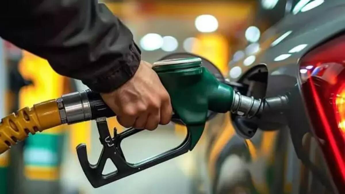 Akaryakıt fiyatlarına bir zam daha geldi. Motorin litre fiyatına 1