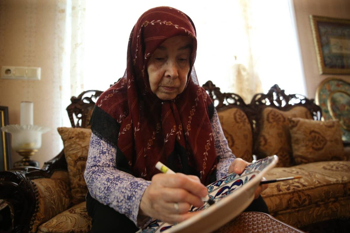 Hatay’ın Dörtyol ilçesinde yaşayan 83 yaşındaki Bedia Aksoy, 51 yıldan