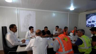 Hatay Valisi Mustafa Masatlı, Samandağ Hıdırbey Mahallesi’nde inşası süren TOKİ