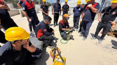 Hatay Büyükşehir Belediyesi (HBB), personelinin mesleki yeterliliğini artırmak ve hizmet