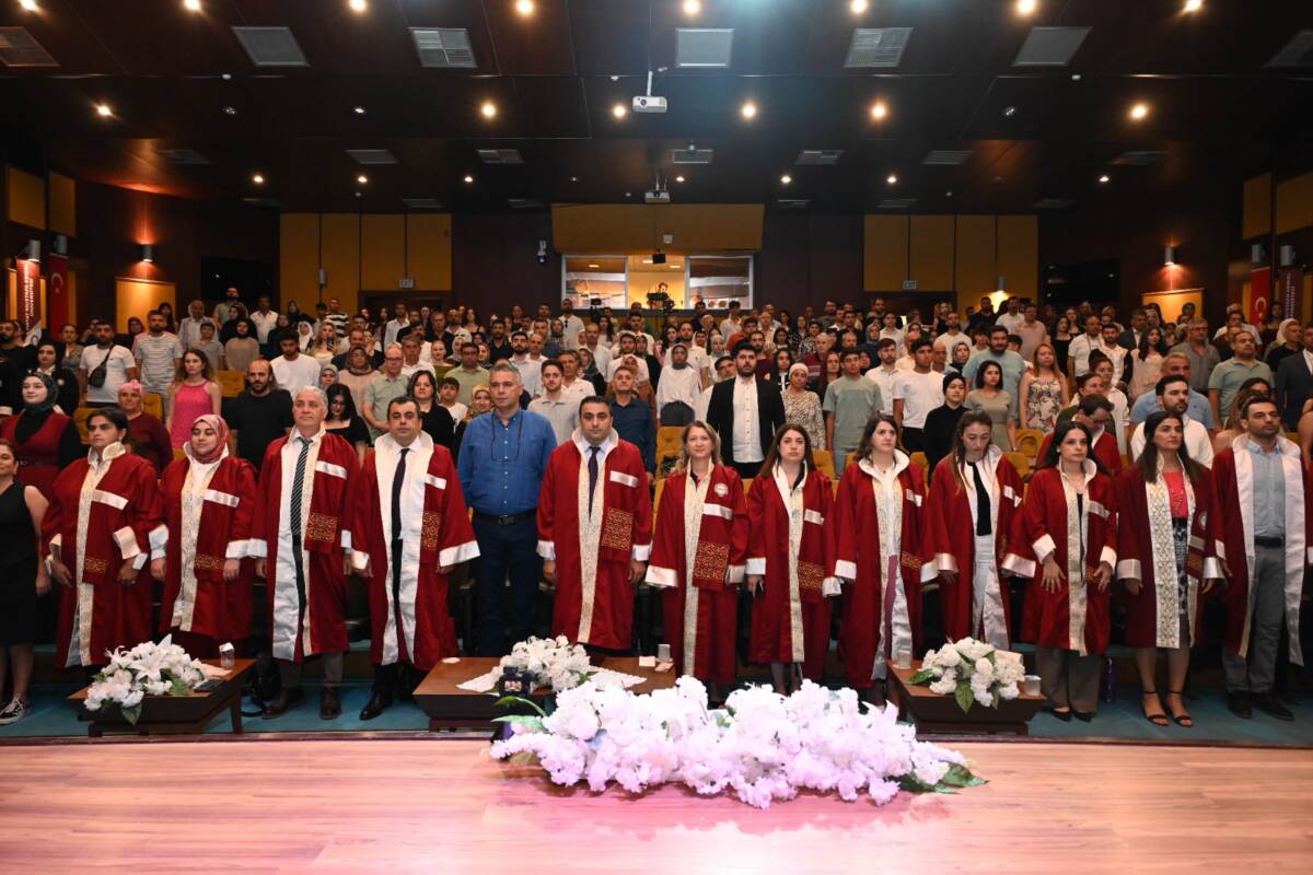 Üniversitemiz Sağlık Bilimleri Fakültesi’nin 2024-2025 akademik yılı yemin töreni, Atatürk